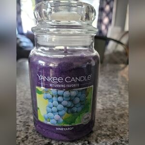 Yankee Candle Vineyard Grape Jar Candle